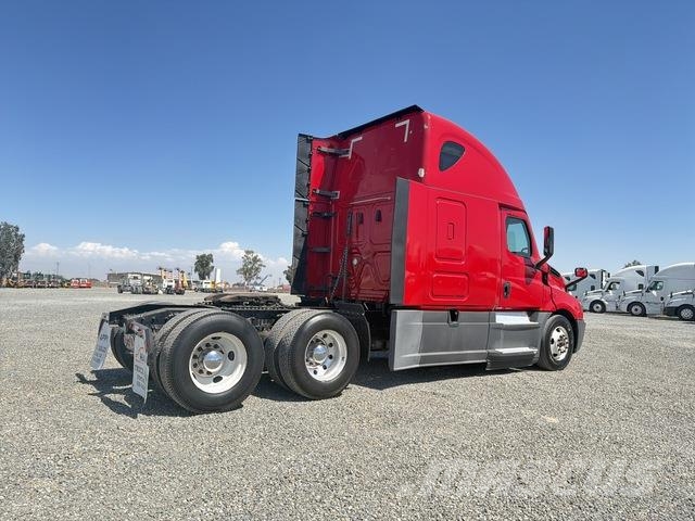 Freightliner Cascadia 126 Prime Movers