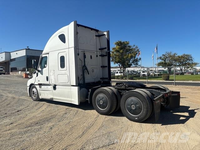 Freightliner Cascadia 126 Tegljači