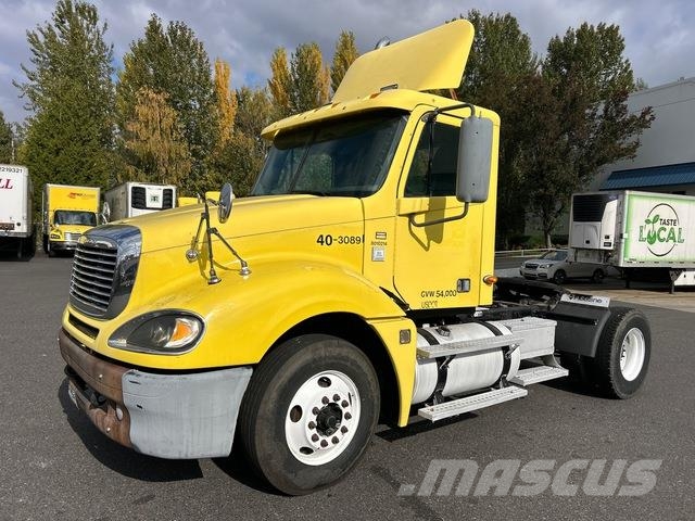 Freightliner Columbia Tractor Units