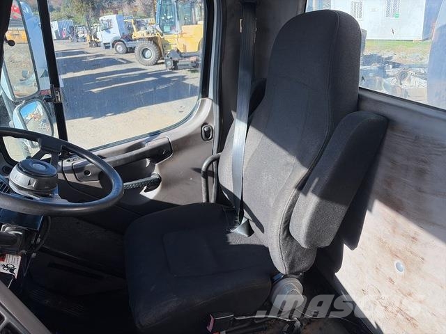 Freightliner Columbia 112 Vesisäiliöautot