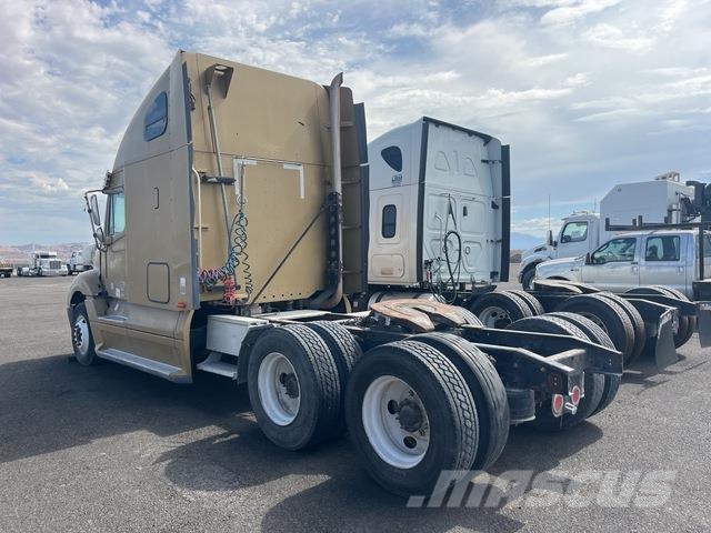 Freightliner Columbia 112 Влекачи