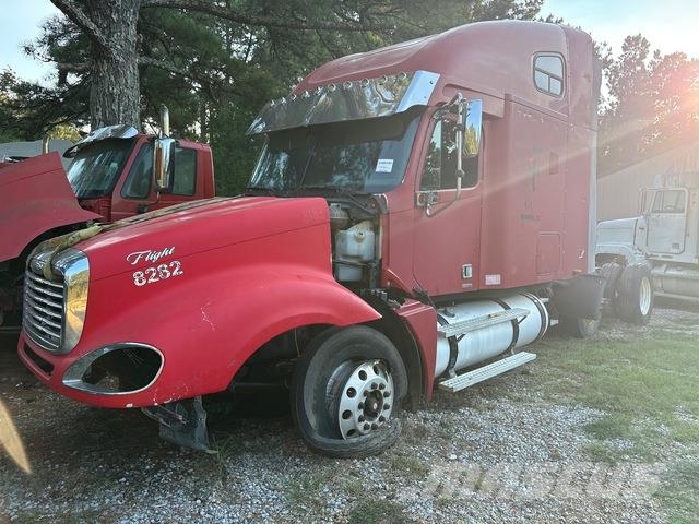 Freightliner Columbia 120 Седельные тягачи