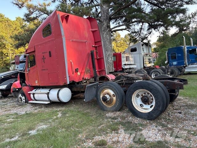 Freightliner Columbia 120 Седельные тягачи