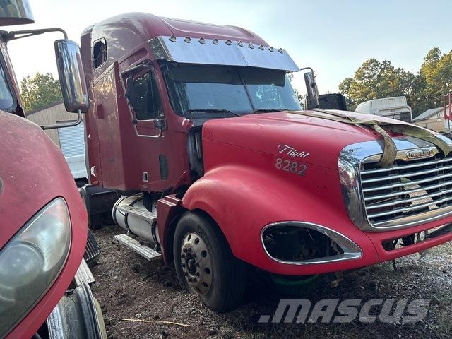 Freightliner Columbia 120 Седельные тягачи