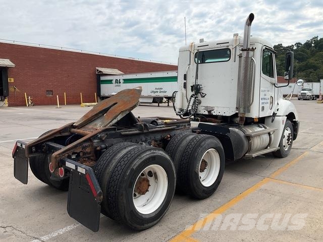 Freightliner Columbia 120 Sattelzugmaschinen