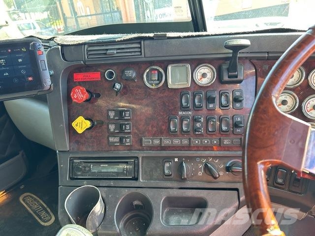 Freightliner Coronado 114 Sora- ja kippiautot