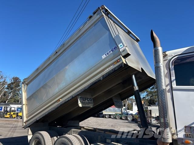 Freightliner Coronado 114 Sora- ja kippiautot