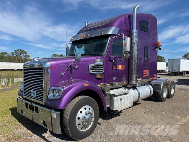 Freightliner Coronado 122SD Тягачі