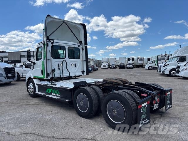 Freightliner EP116 Tractor Units