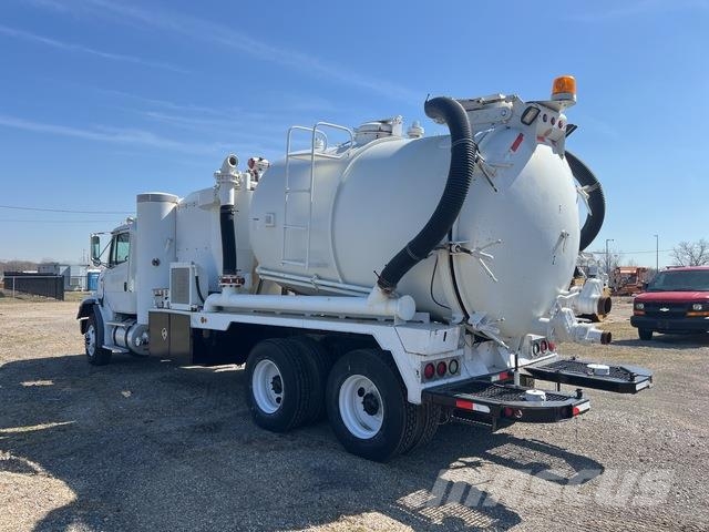 Freightliner FL112 Camion aspirateur, Hydrocureur