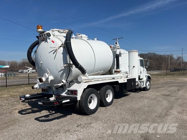 Freightliner FL112 Camion aspirateur, Hydrocureur