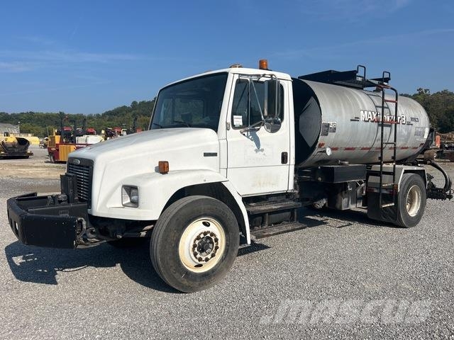 Freightliner FL70 Concrete trucks