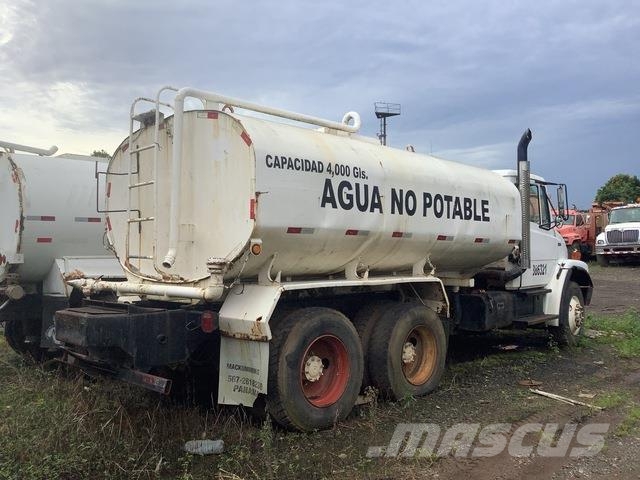 Freightliner FL80 Kamioni za vodu