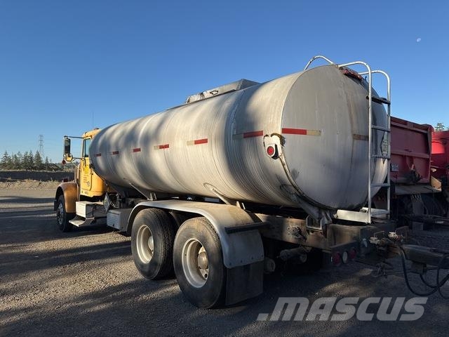 Freightliner FLD120 Tankbiler