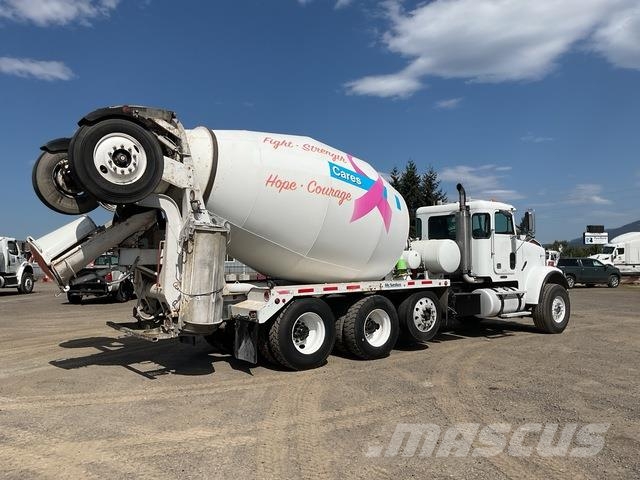 Freightliner FLD120SD Вантажівки / спеціальні