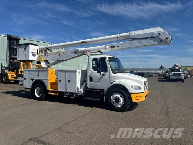 Freightliner M2 Avtokošare