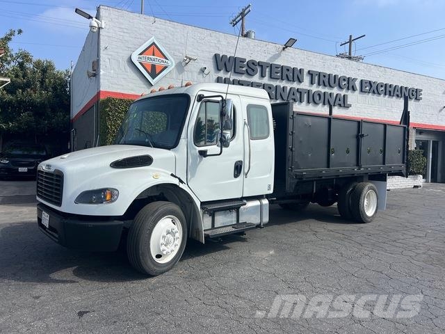 Freightliner M2 平ボディー