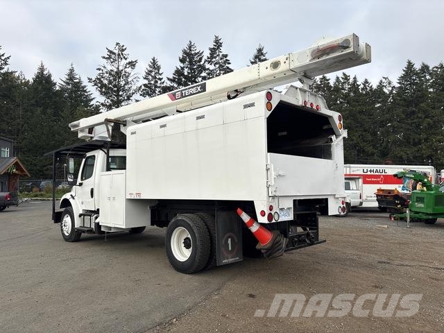 Freightliner M2 المنصات الهوائية المثبتة على شاحنة