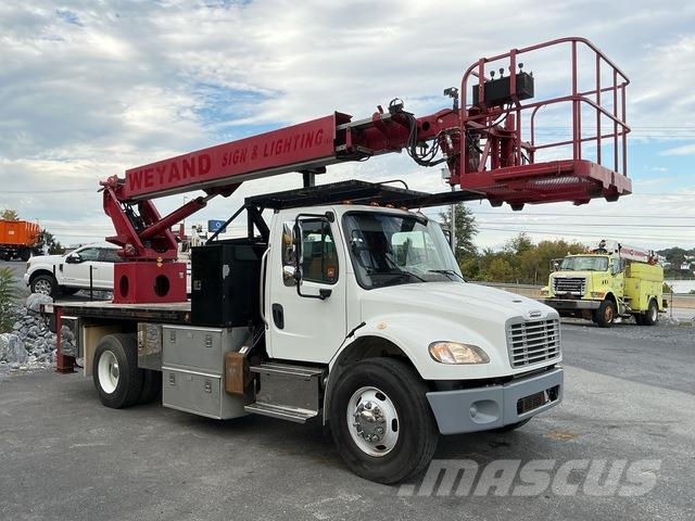 Freightliner M2 Autoplošiny