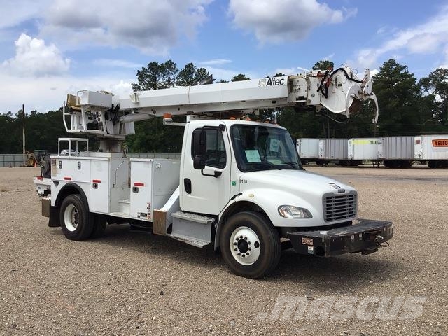 Freightliner M2 106 Camiones de perforación móvil