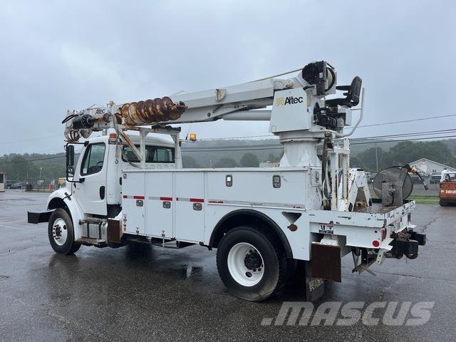 Freightliner M2 106 Camiones de perforación móvil