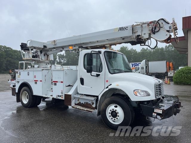 Freightliner M2 106 Camiones de perforación móvil