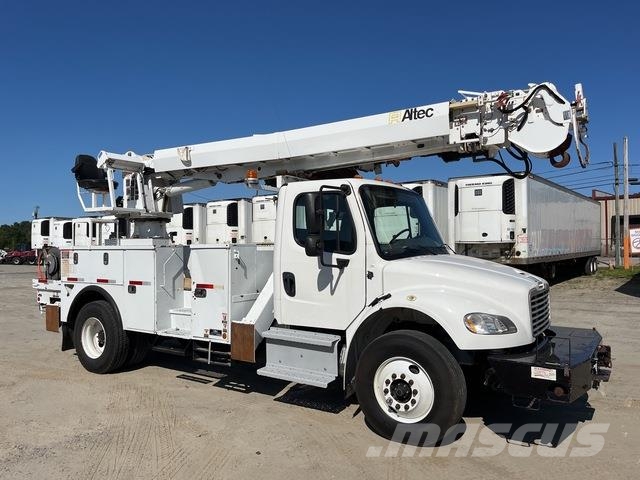 Freightliner M2 106 Camiones de perforación móvil