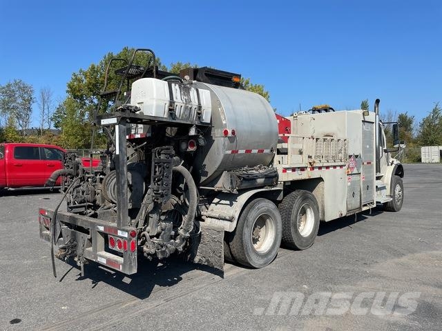 Freightliner M2 106 Betonmischer