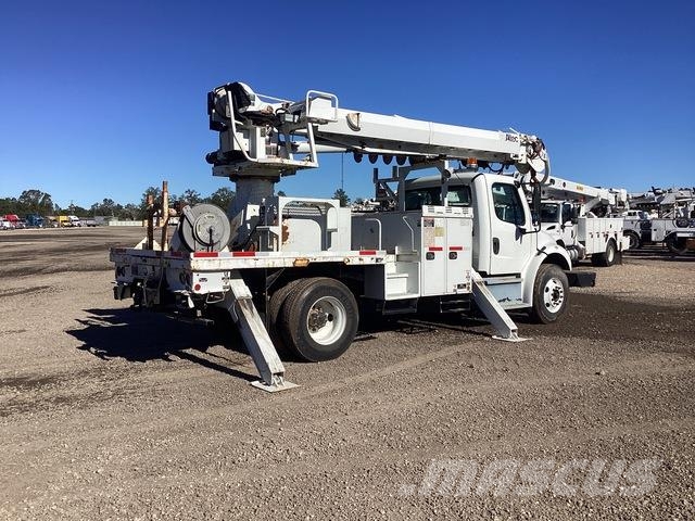 Freightliner M2 106 Camiones de perforación móvil