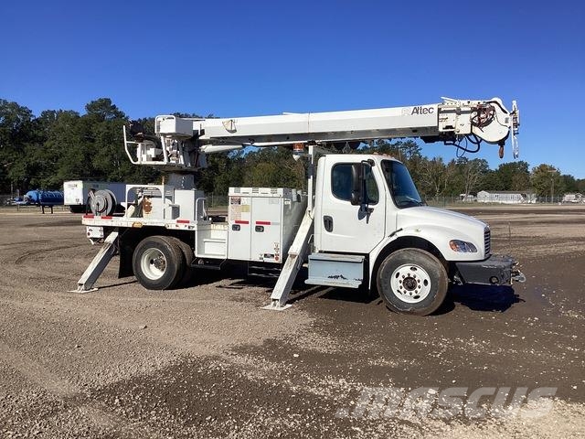 Freightliner M2 106 Camiones de perforación móvil