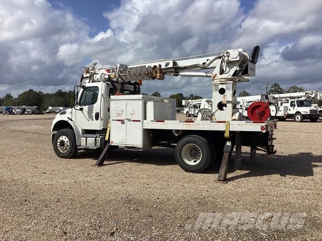 Freightliner M2 106 Camiones de perforación móvil