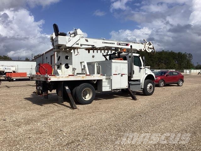 Freightliner M2 106 Camiones de perforación móvil