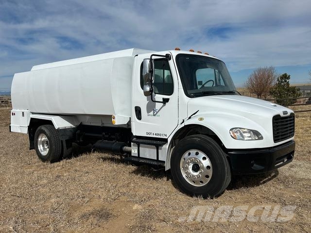 Freightliner M2 106 Tankbiler