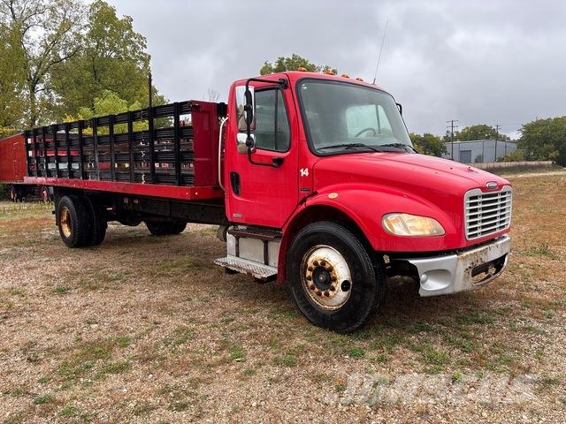 Freightliner M2 106 Pritschenwagen/Pritschenwagen mit Seitenklappe