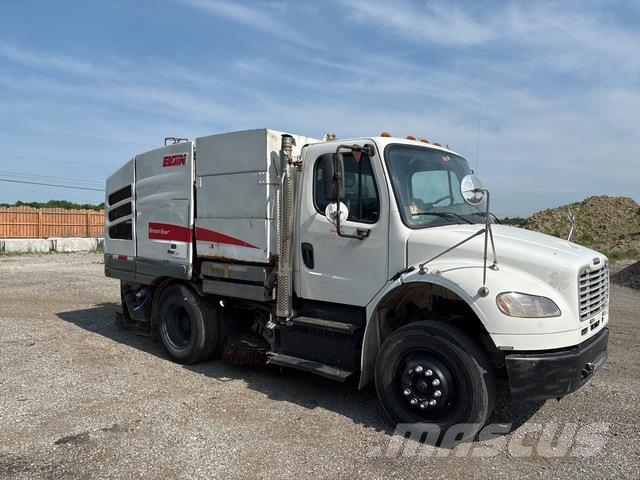 Freightliner M2 106 Camión de barrendero