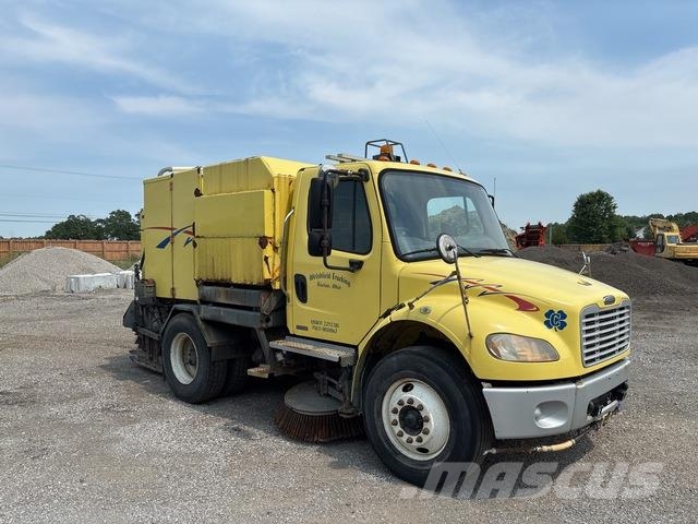Freightliner M2 106 Camión de barrendero