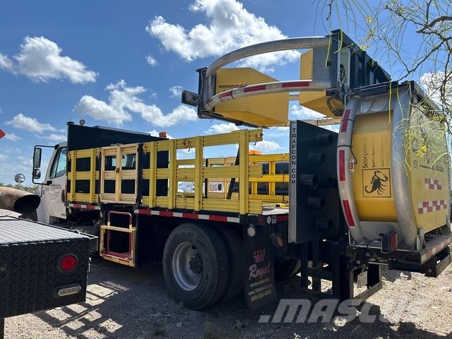 Freightliner M2 106 Municipal / general purpose vehicles