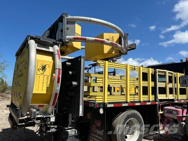 Freightliner M2 106 Municipal / general purpose vehicles