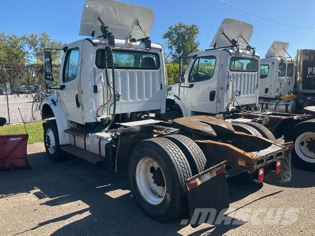Freightliner M2 106 Motrici e Trattori Stradali