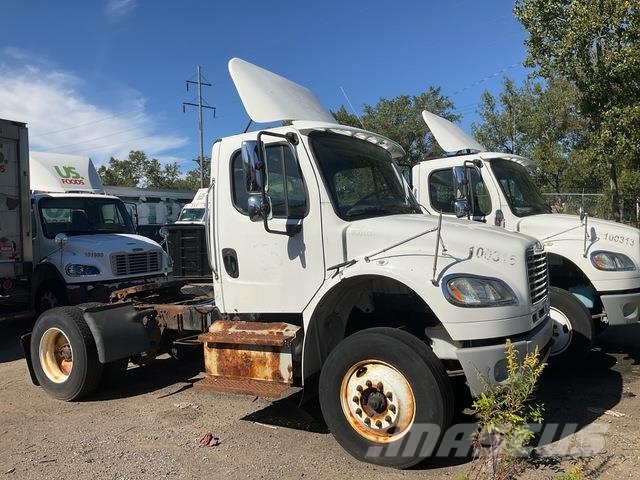 Freightliner M2 106 Tegljači