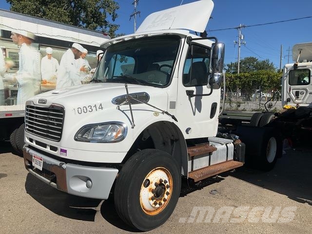 Freightliner M2 106 Cabezas tractoras