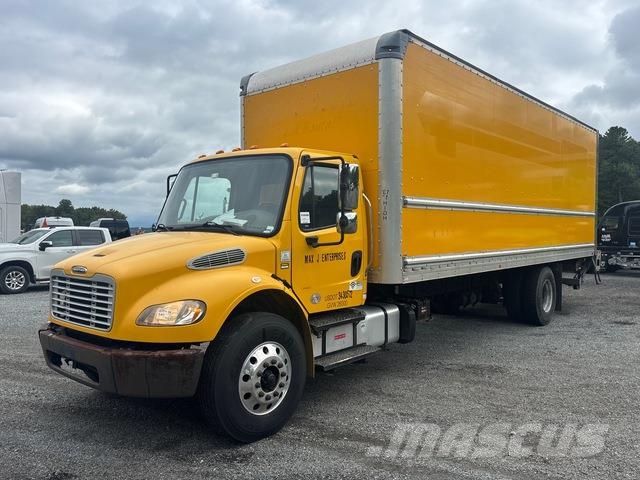 Freightliner M2 106 貨箱式卡車