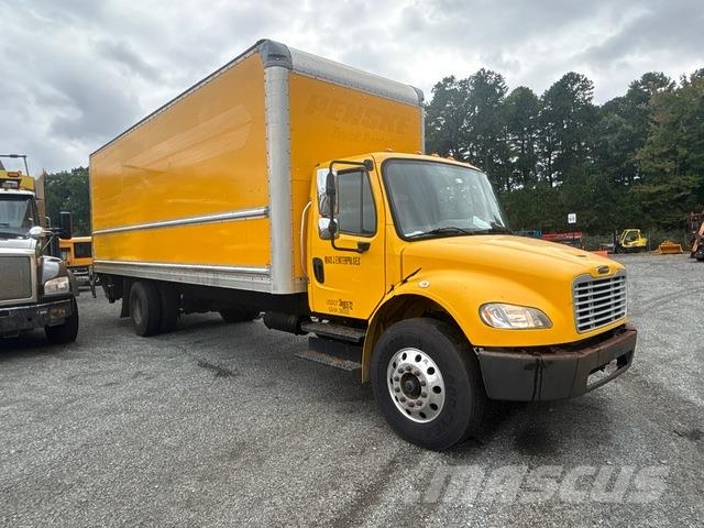 Freightliner M2 106 貨箱式卡車