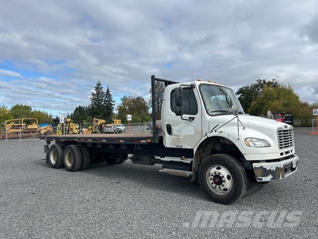 Freightliner M2 106 Platformos/ Pakrovimas iš šono