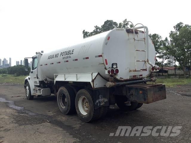 Freightliner M2 106 Kamioni za vodu