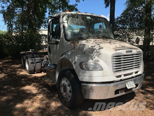 Freightliner M2 106 Trækkere
