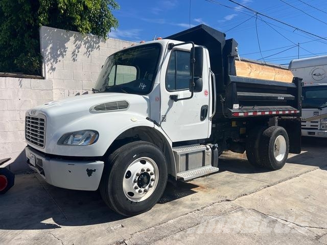 Freightliner M2 106 Kiper tovornjaki