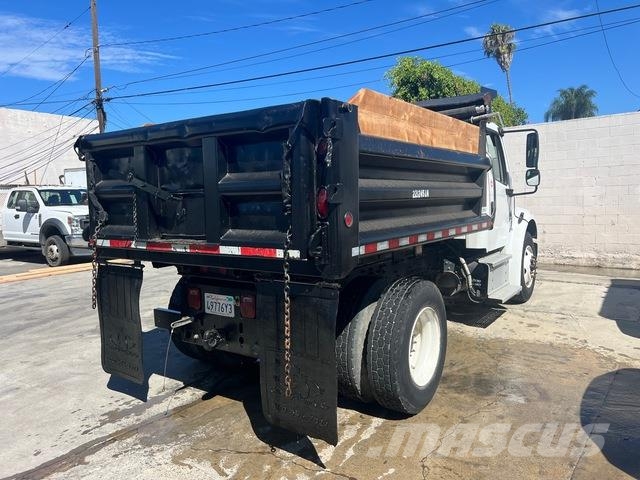 Freightliner M2 106 Kiper tovornjaki