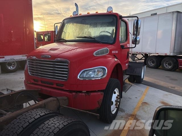 Freightliner M2 106 Motrici e Trattori Stradali
