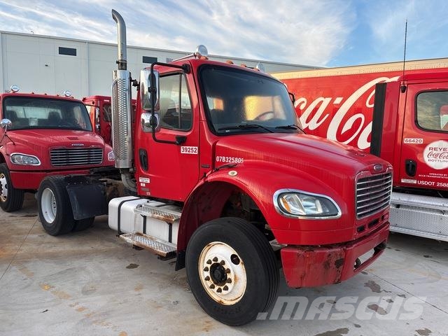 Freightliner M2 106 Sadulveokid